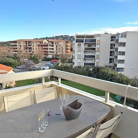 Les Coralies アパート *