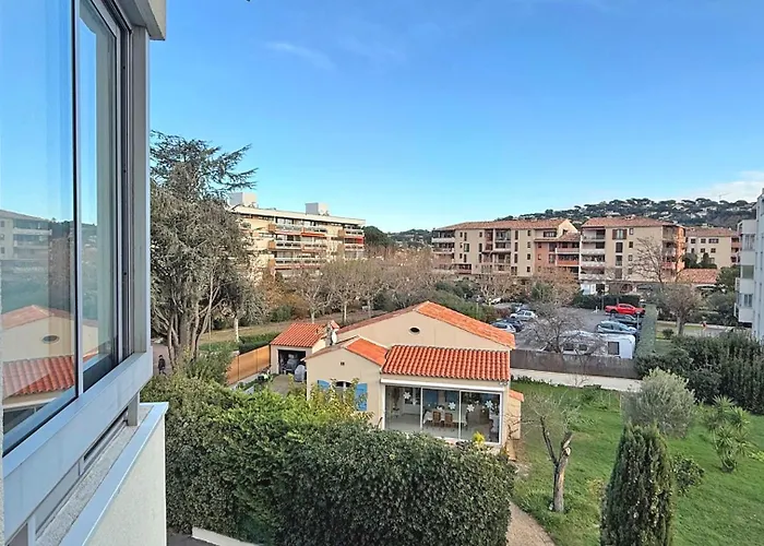 Les Coralies Apartment